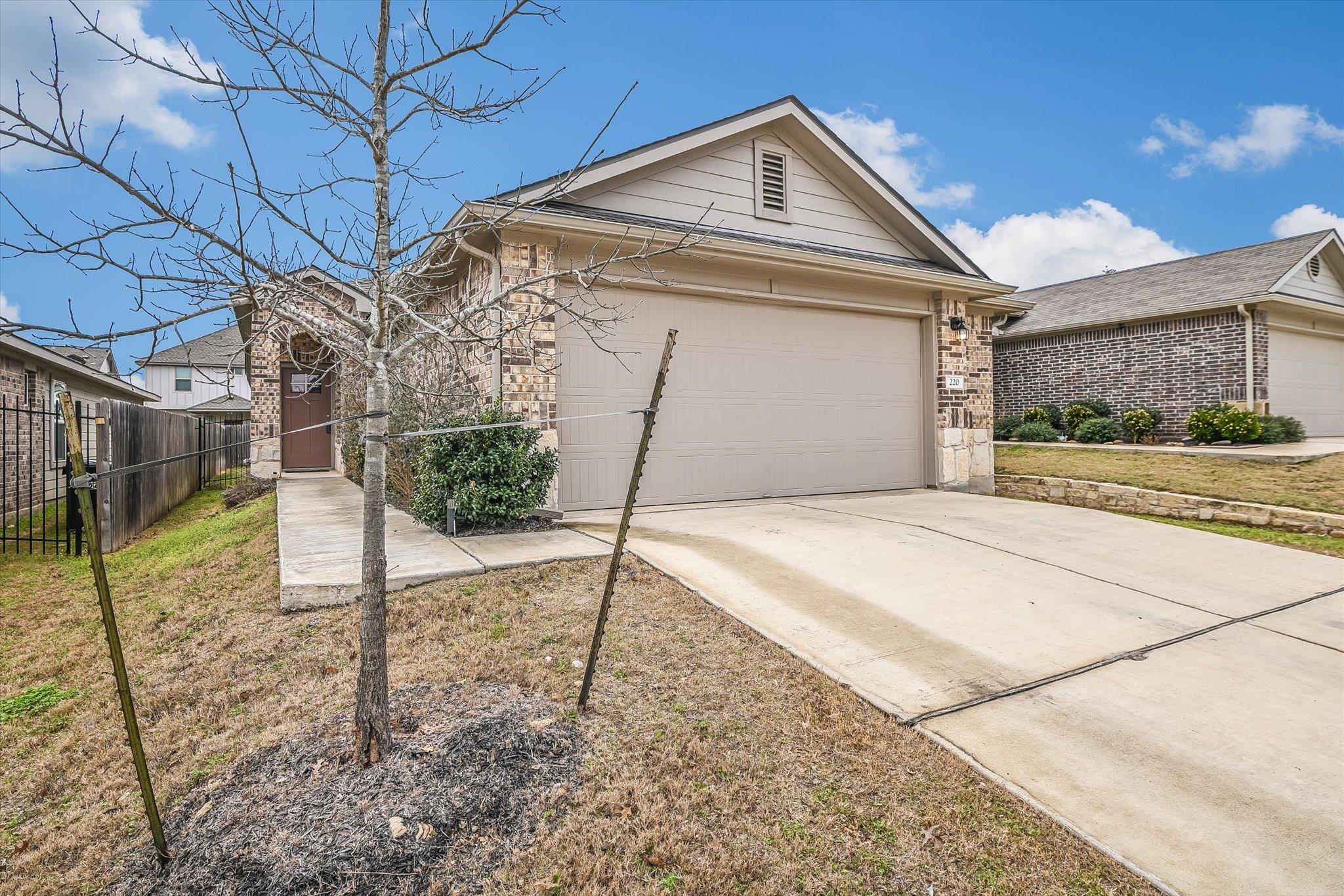 220 Sandhill Piper St Property Photo