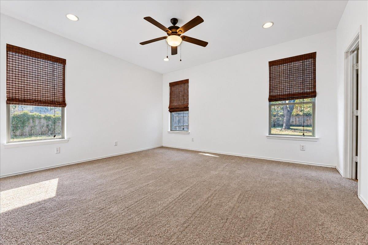 1020 Clove Hitch Rd Property Photo 11