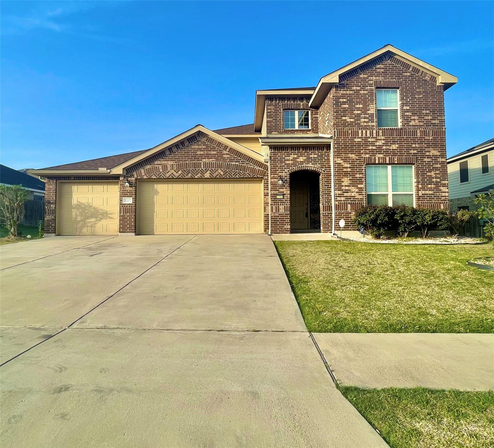 3707 Ozark Dr Property Photo