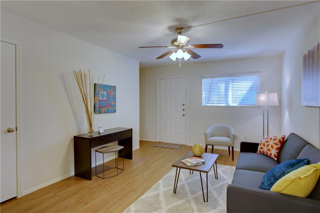 816 W North Loop Blvd ##111 Property Photo 18