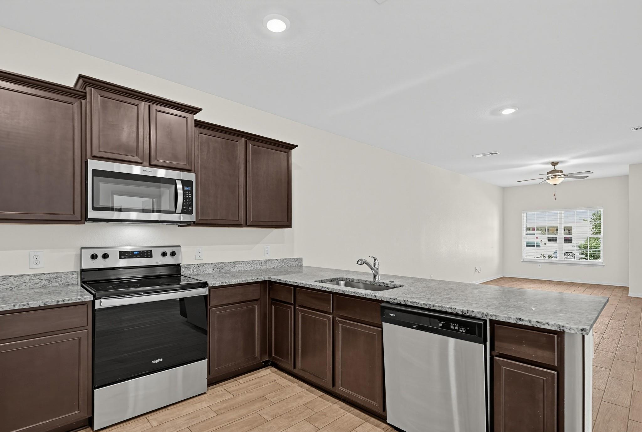 172 Allington Cir Property Photo 7