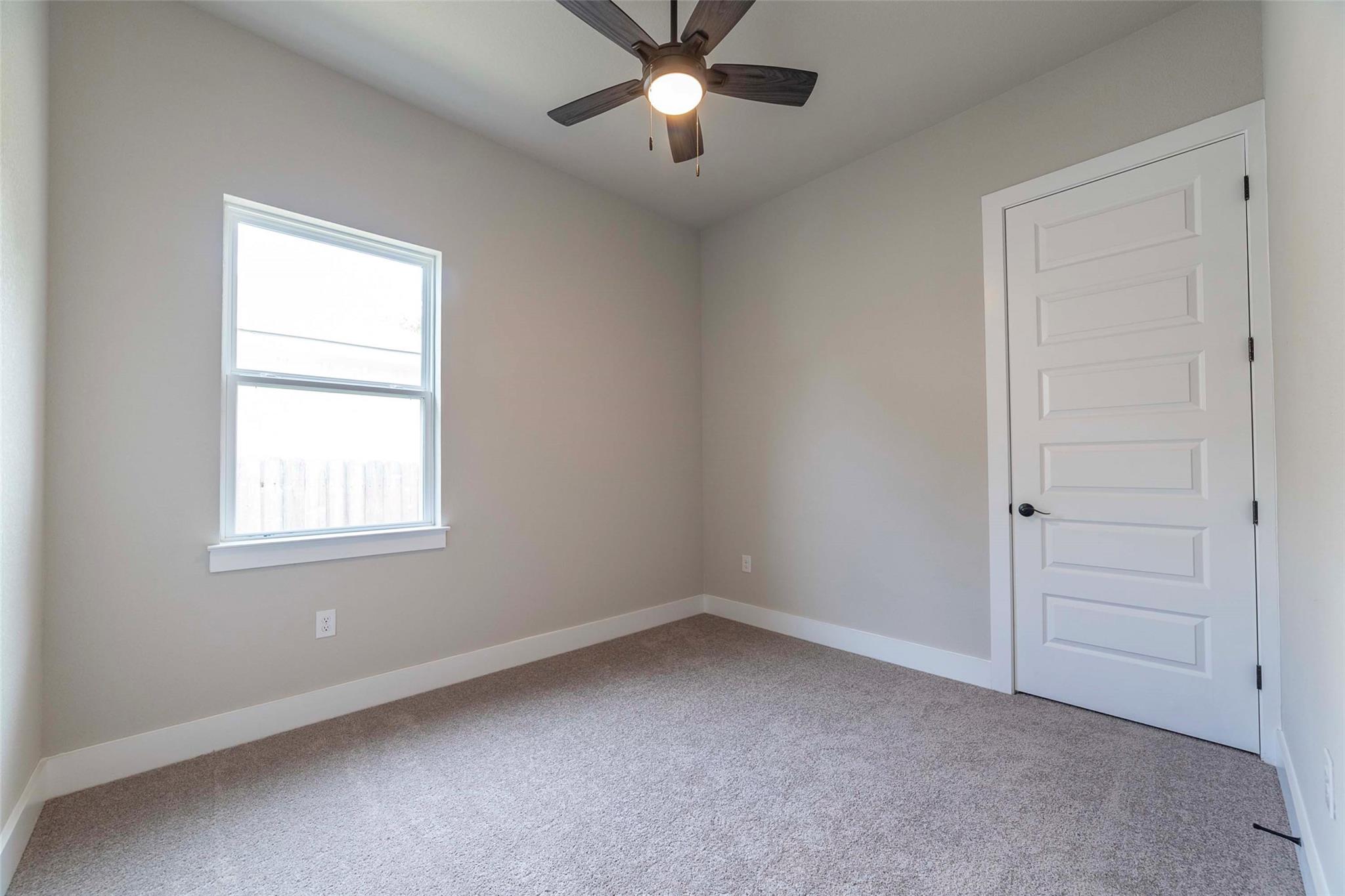639 Magnolia Ln Property Photo 14