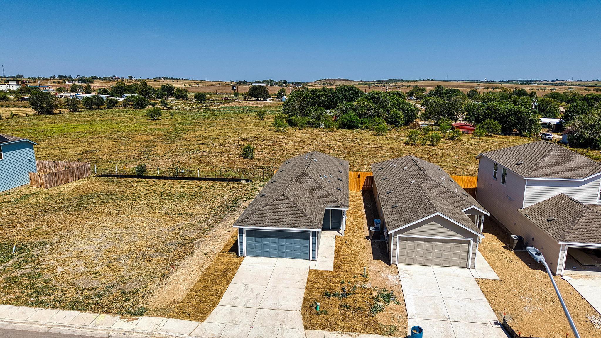 202 Pastar Fls Property Photo 3