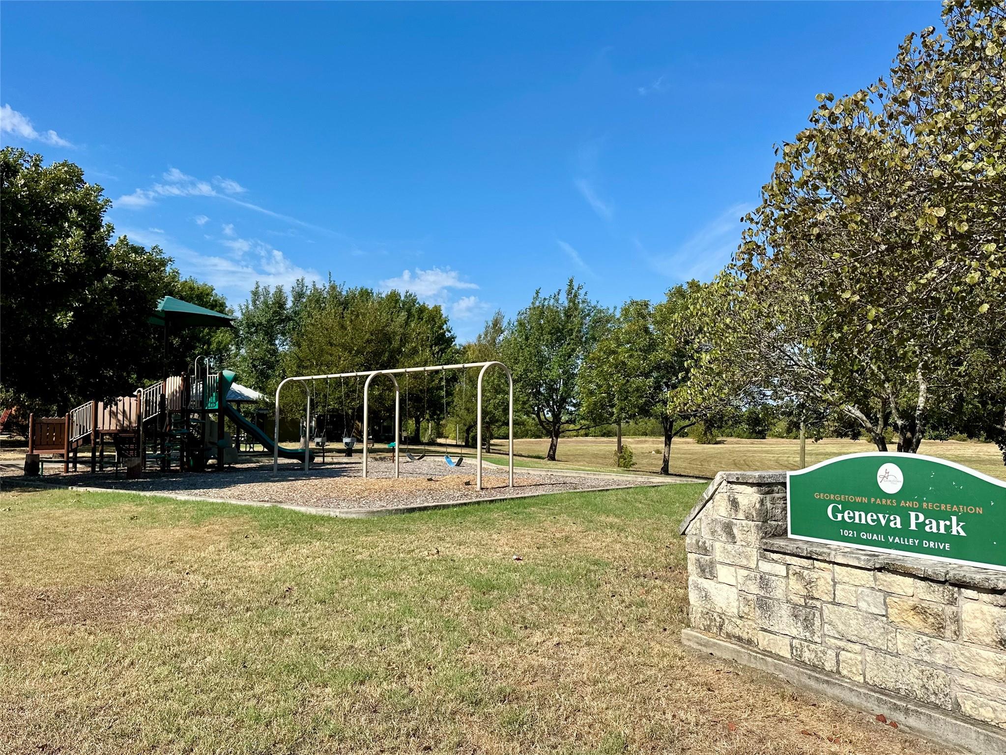 2205 Quail Meadow Dr Property Photo 21