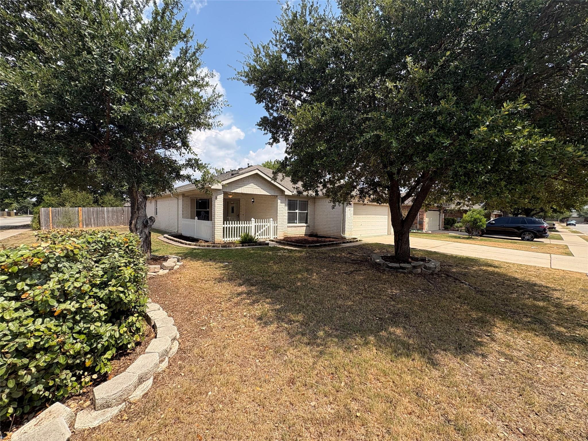 2100 Mir Woods Dr Property Photo 32