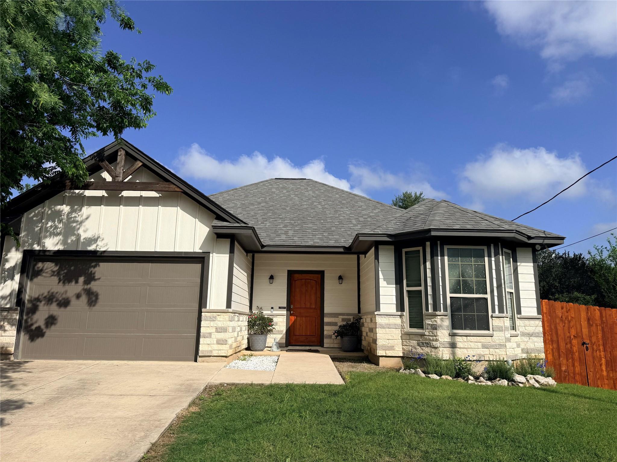 7090978 Property Photo 1