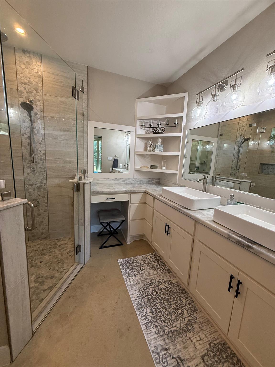 7090978 Property Photo 13
