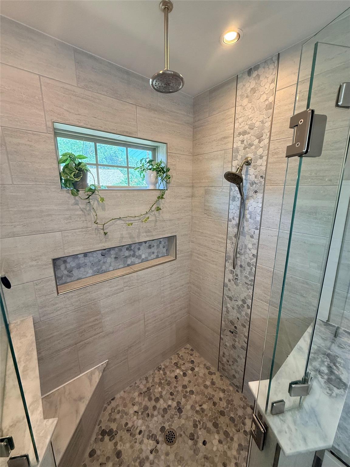 7090978 Property Photo 14