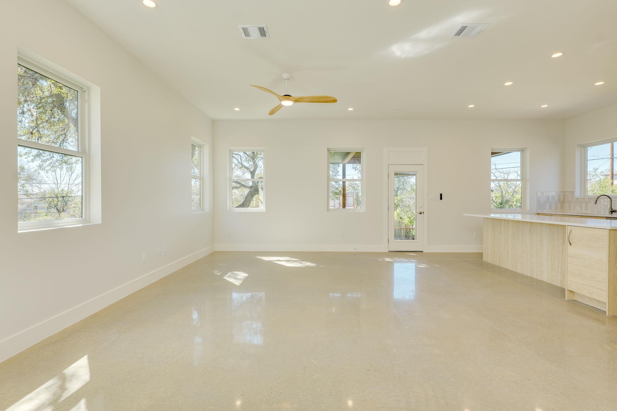 3014 Brass Buttons Trl Property Photo 13