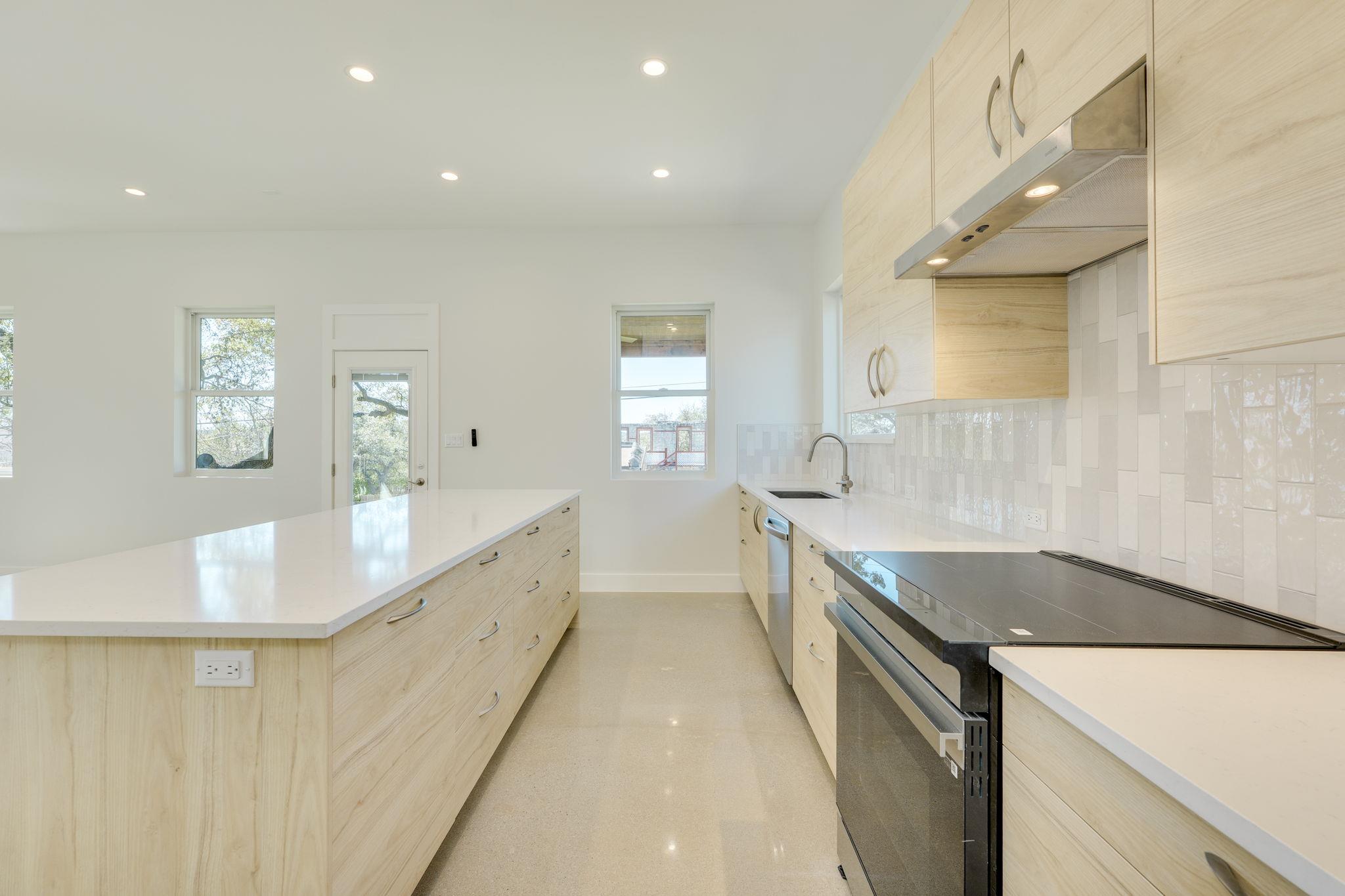 3014 Brass Buttons Trl Property Photo 18