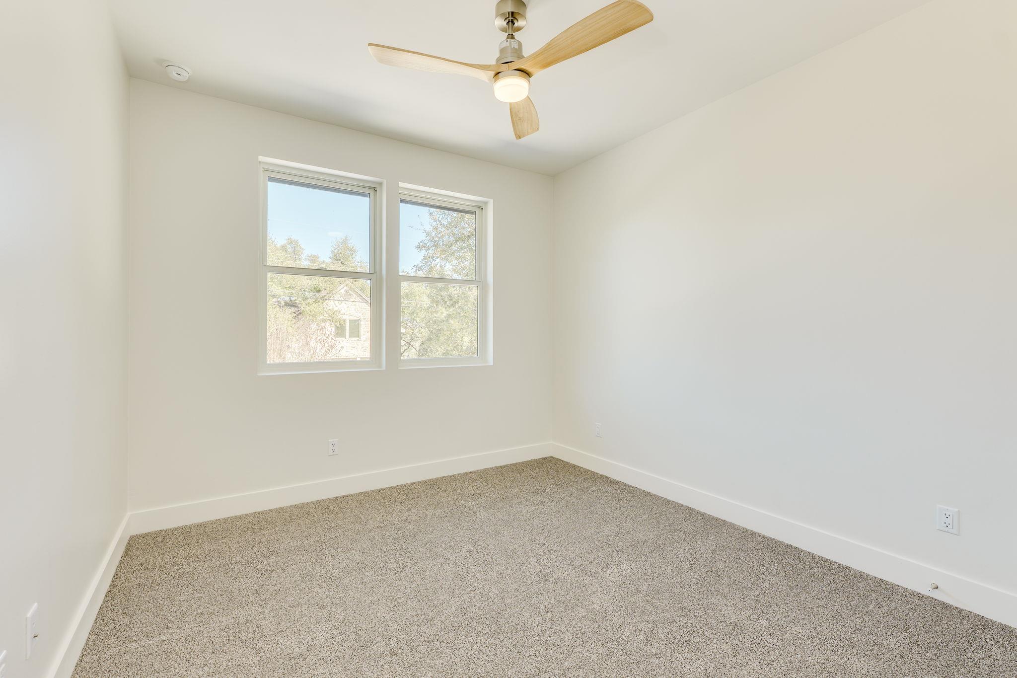 3014 Brass Buttons Trl Property Photo 32