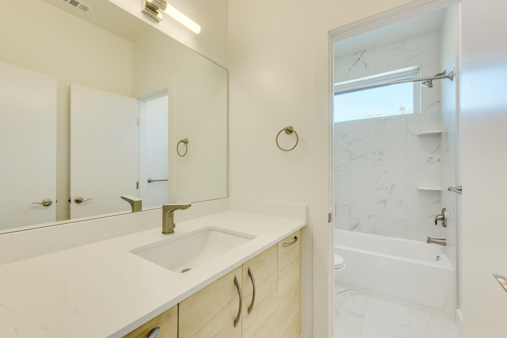 3014 Brass Buttons Trl Property Photo 33