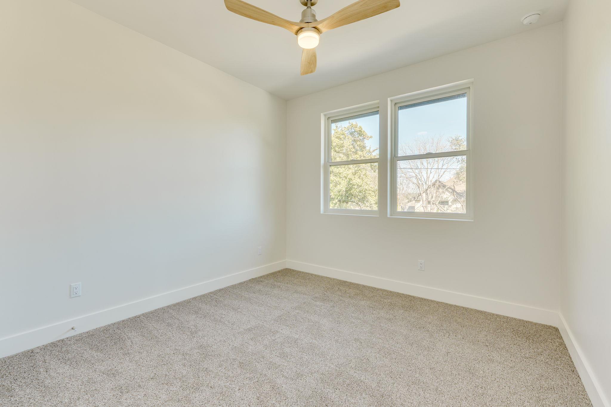 3014 Brass Buttons Trl Property Photo 34