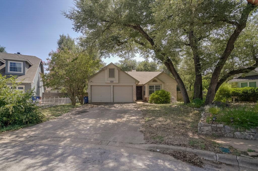 6306 Weeks Cv Property Photo 2