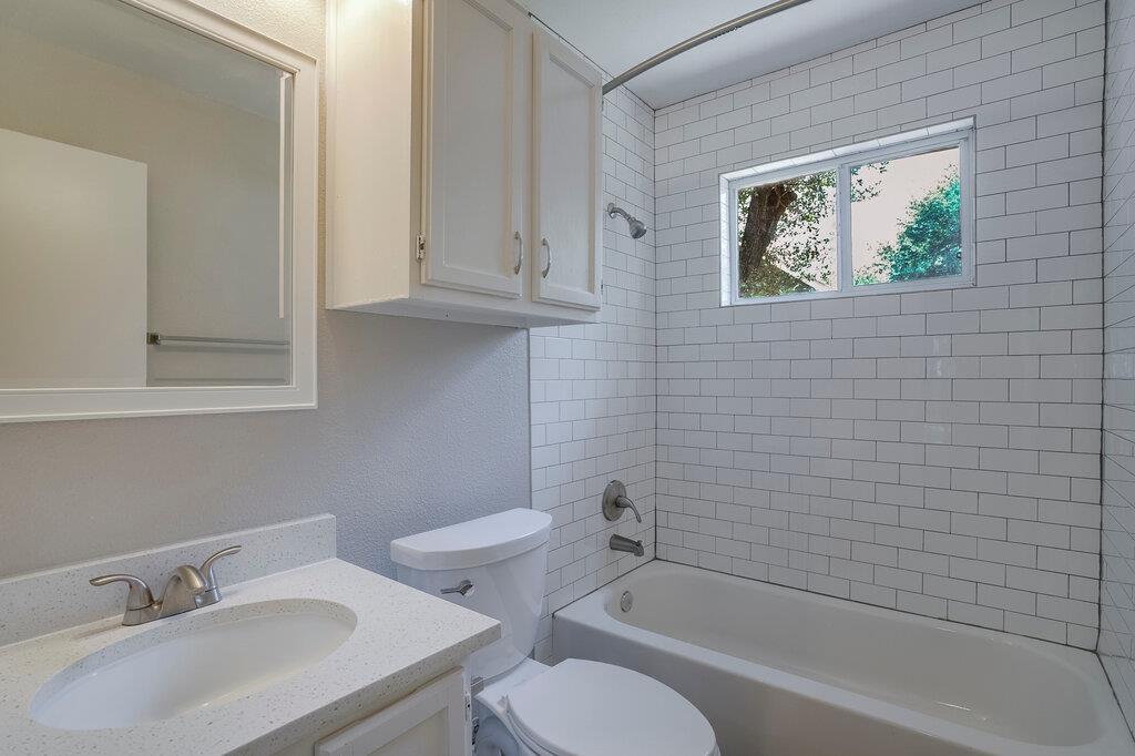 6306 Weeks Cv Property Photo 18