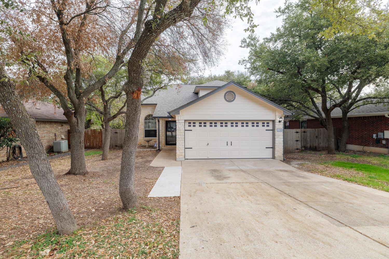 1206 Brashear Ln Property Photo