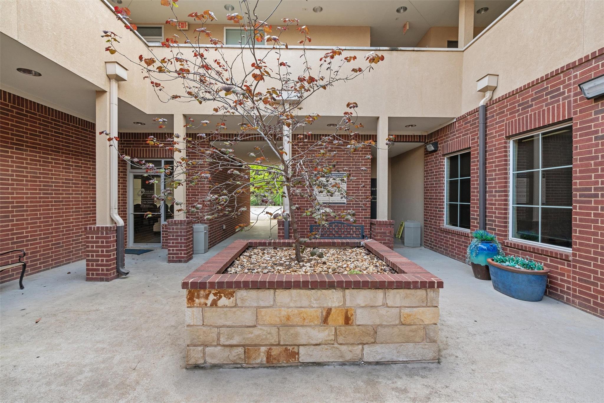 503 E Palm Valley Blvd #220 Property Photo 2