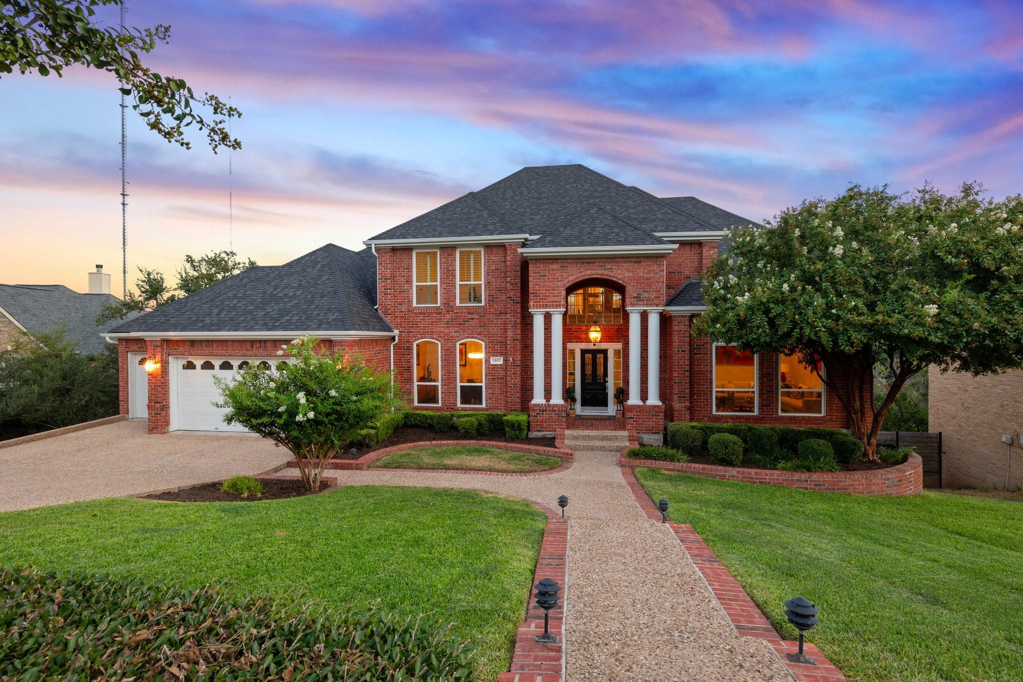2807 Round Table Rd Property Photo