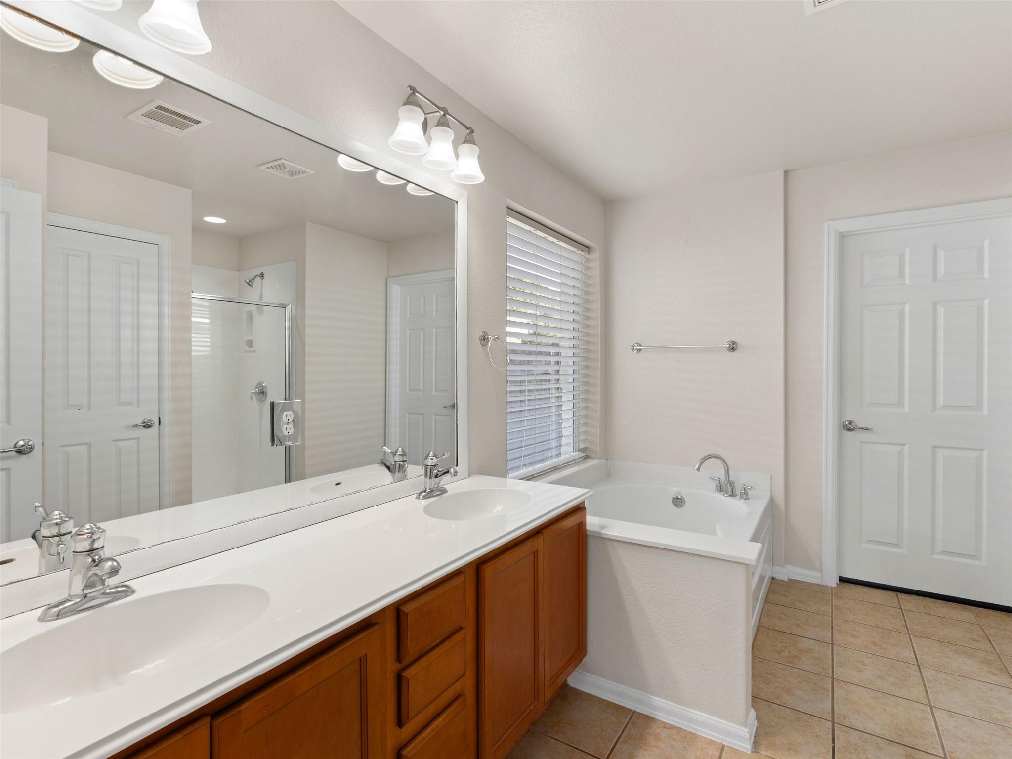 348 King Elder Ln Property Photo 27