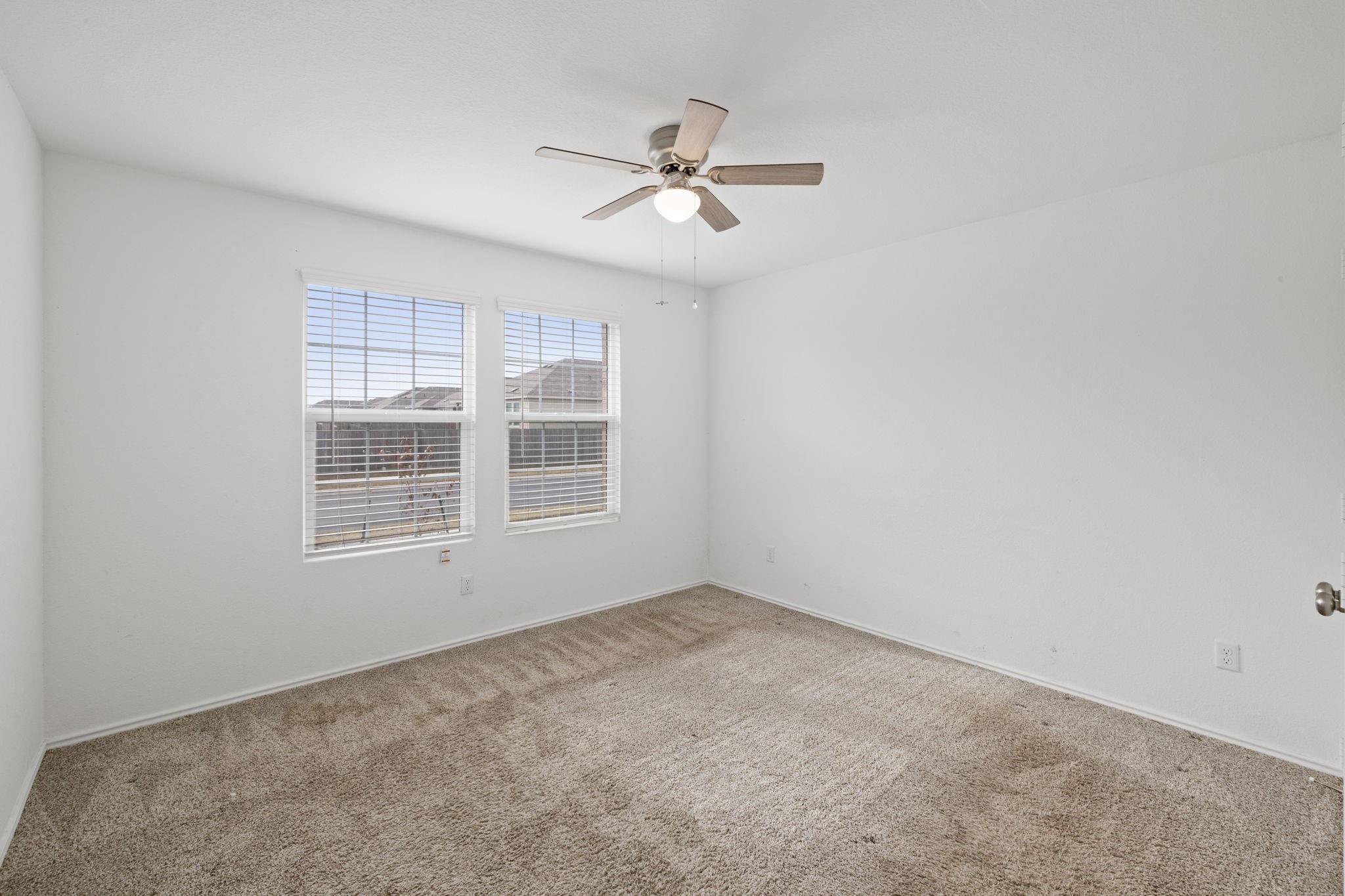 705 Bluejack Way Property Photo 4
