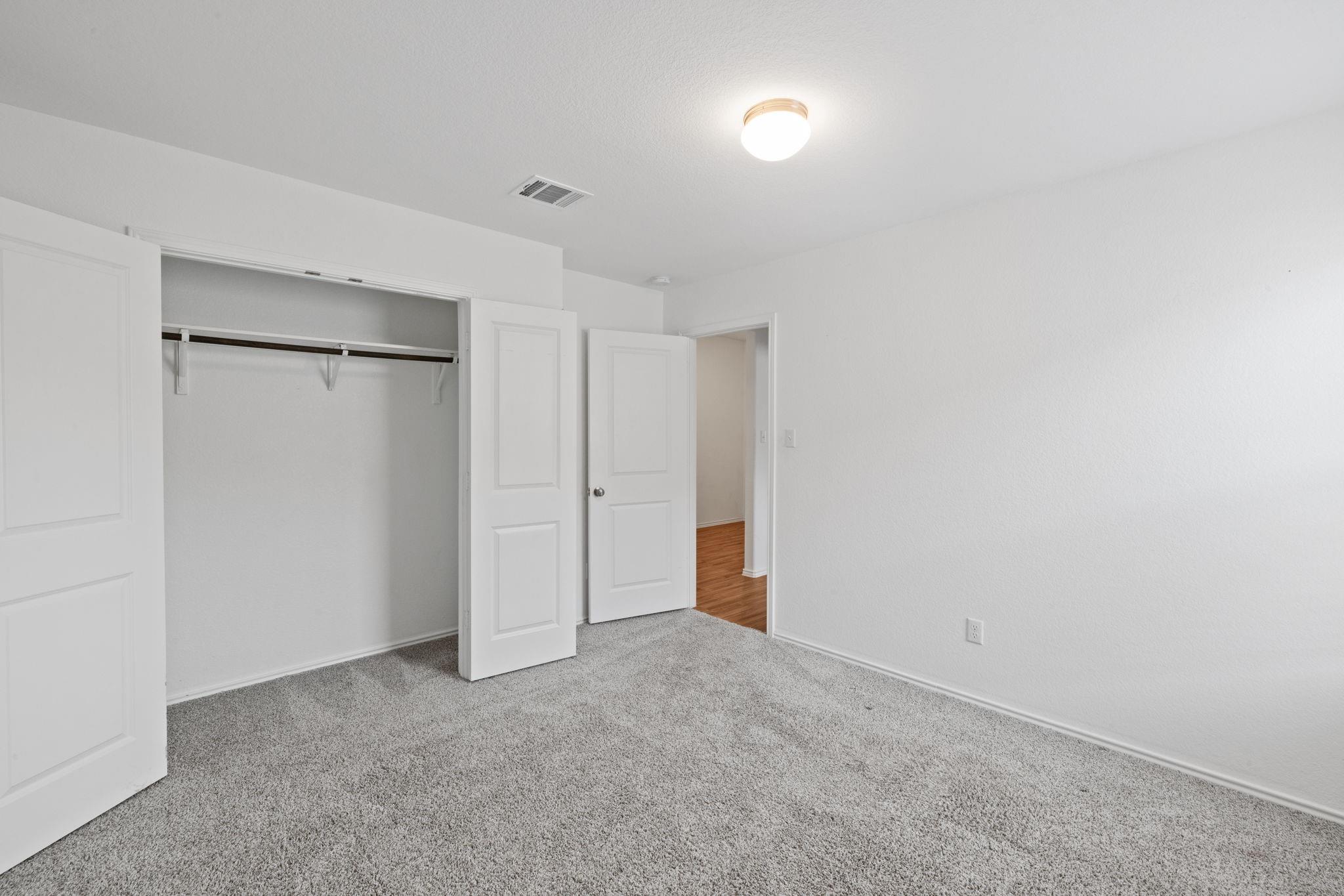 705 Bluejack Way Property Photo 8