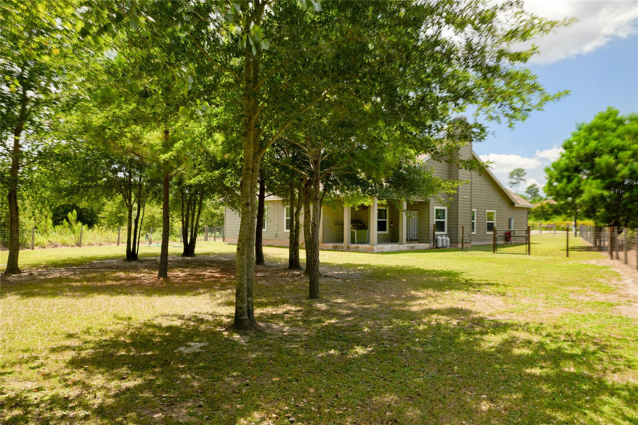 254 Cardinal Loop Property Photo