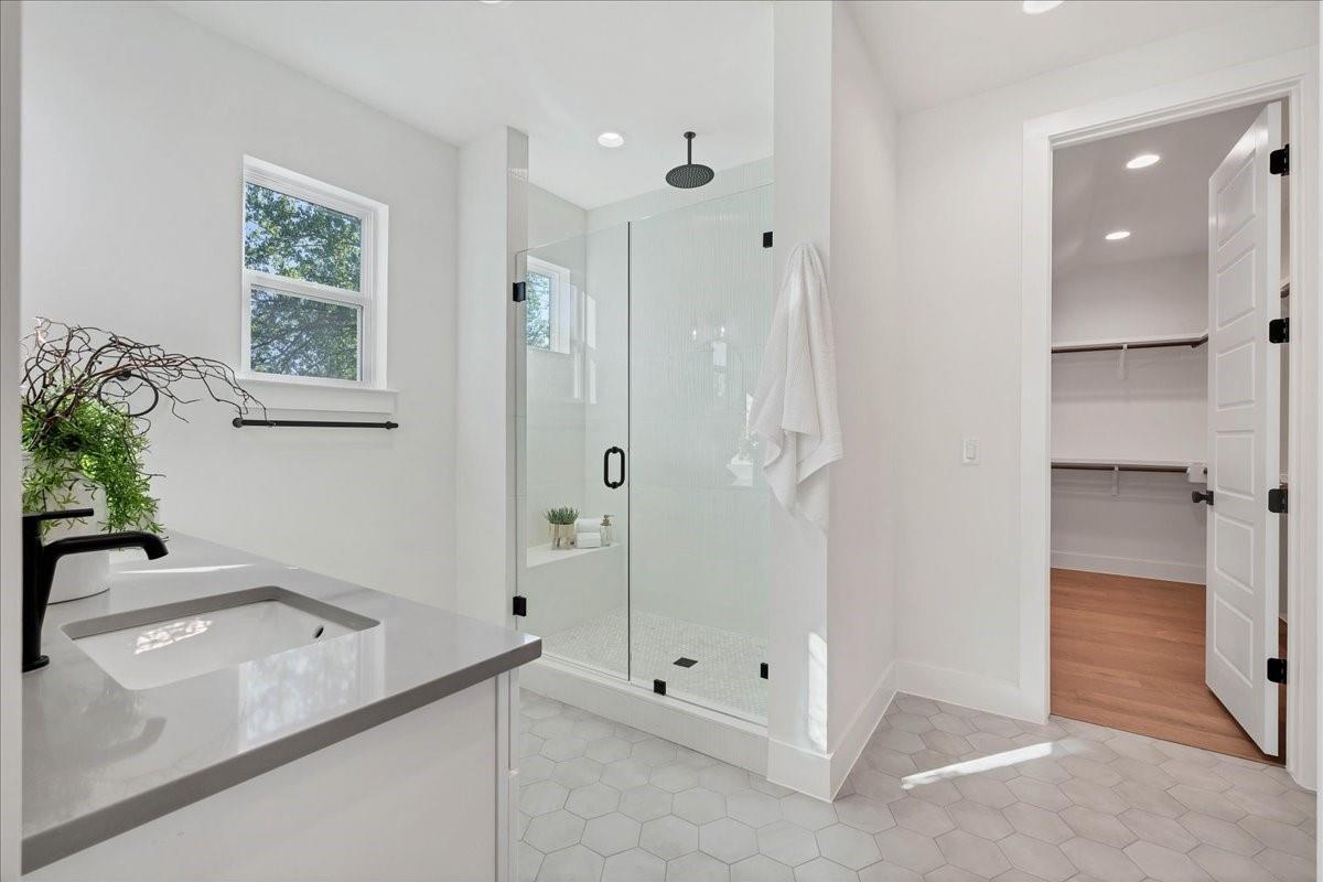 1809 Maple Ave 1 Property Photo 16