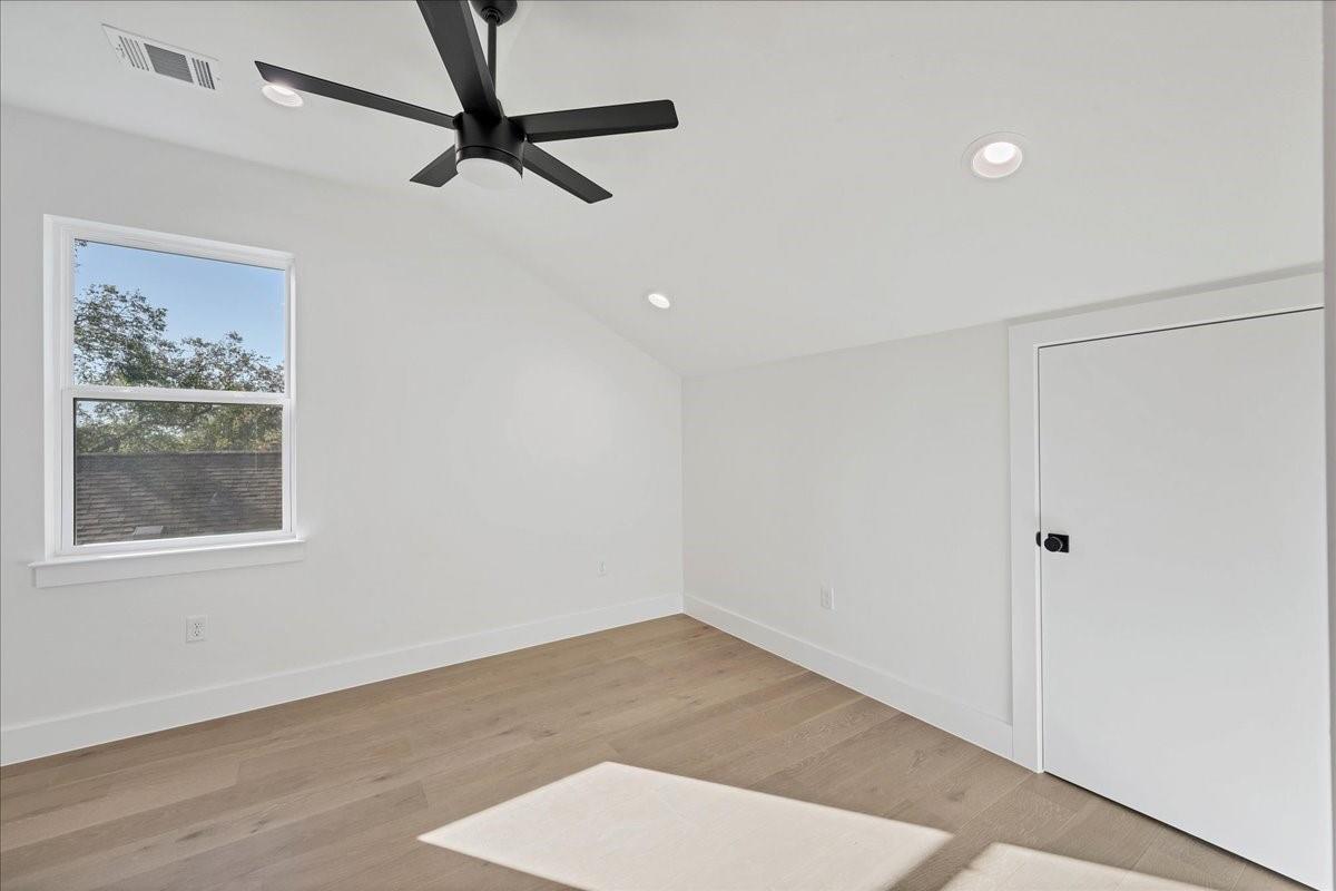 1809 Maple Ave 1 Property Photo 22