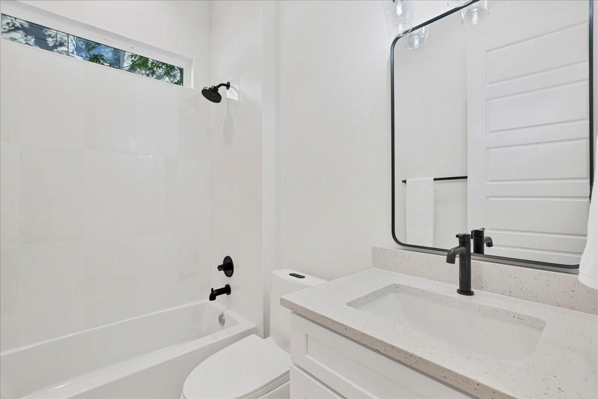1809 Maple Ave 1 Property Photo 24