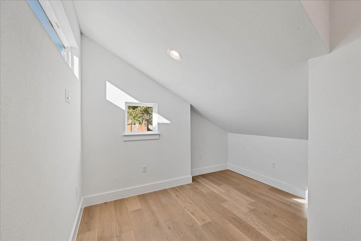 1809 Maple Ave 1 Property Photo 28