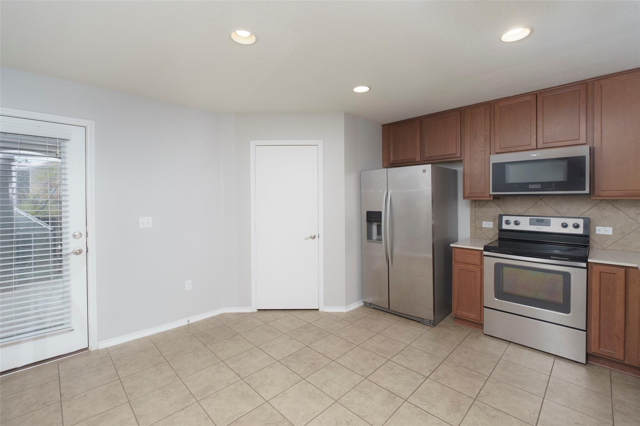 11221 Kirkland Hill Path Property Photo 3