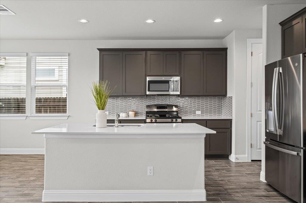 136 Free Stone Dr Property Photo 10