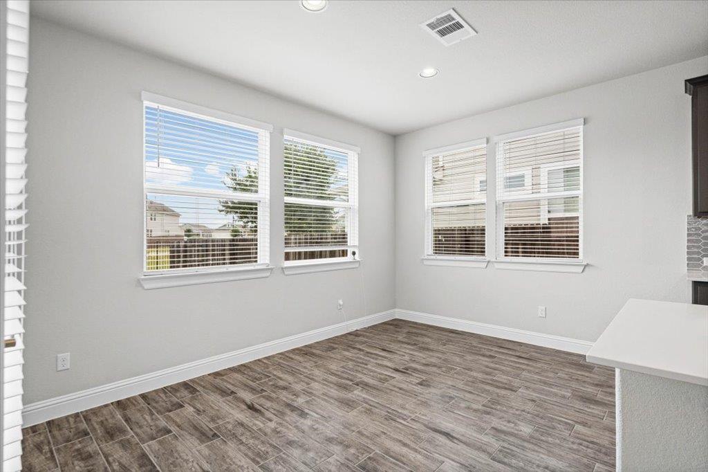 136 Free Stone Dr Property Photo 13