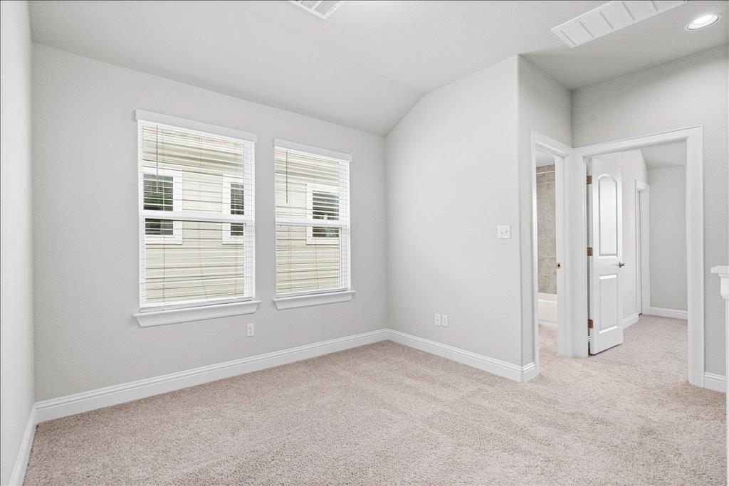 136 Free Stone Dr Property Photo 15