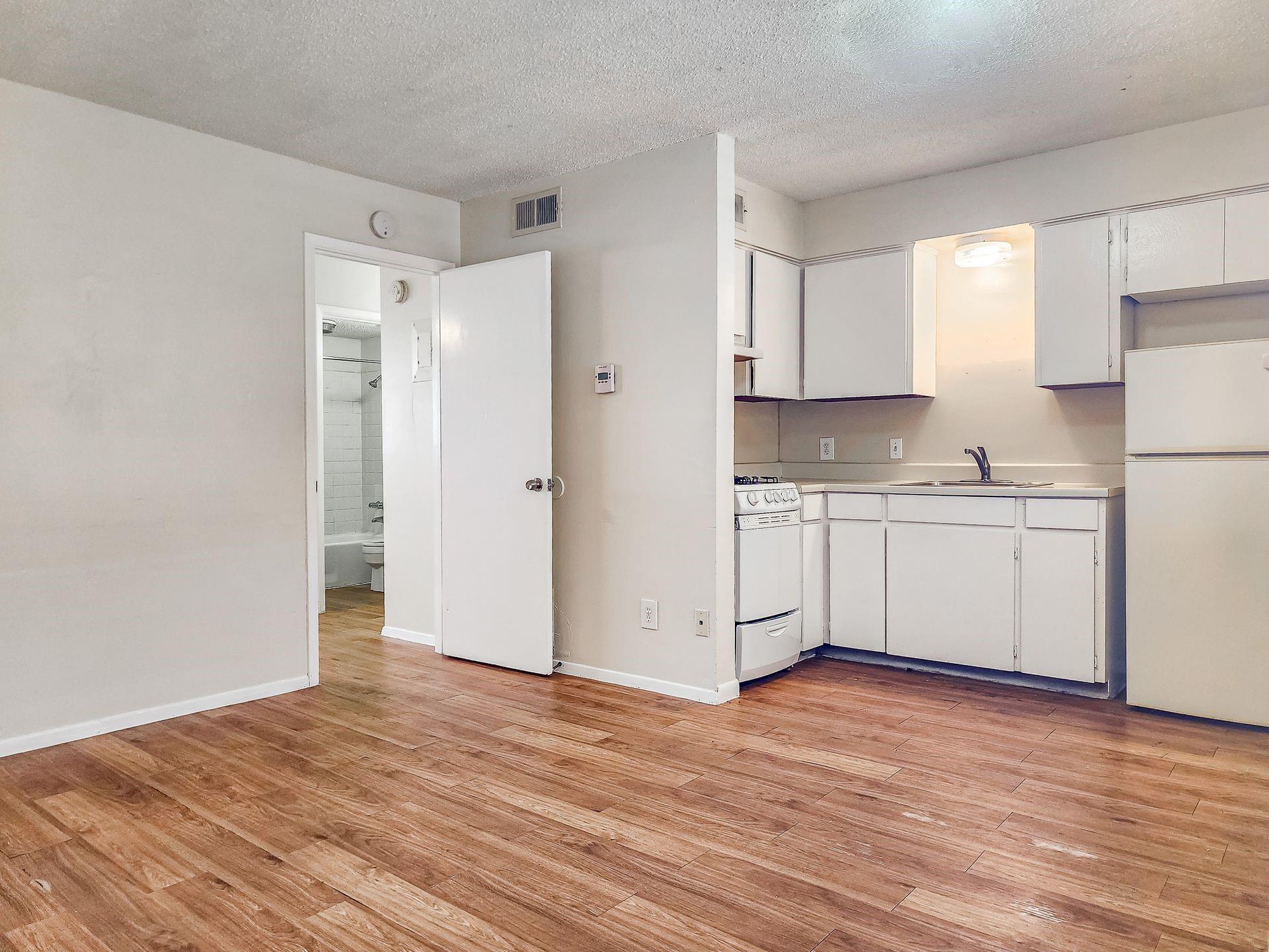 924 E Dean Keeton St #228 Property Photo 1
