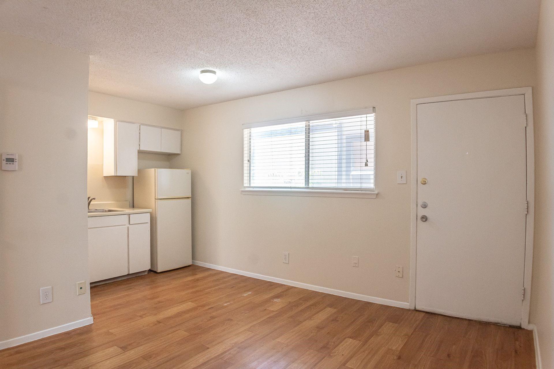 924 E Dean Keeton St #228 Property Photo 2