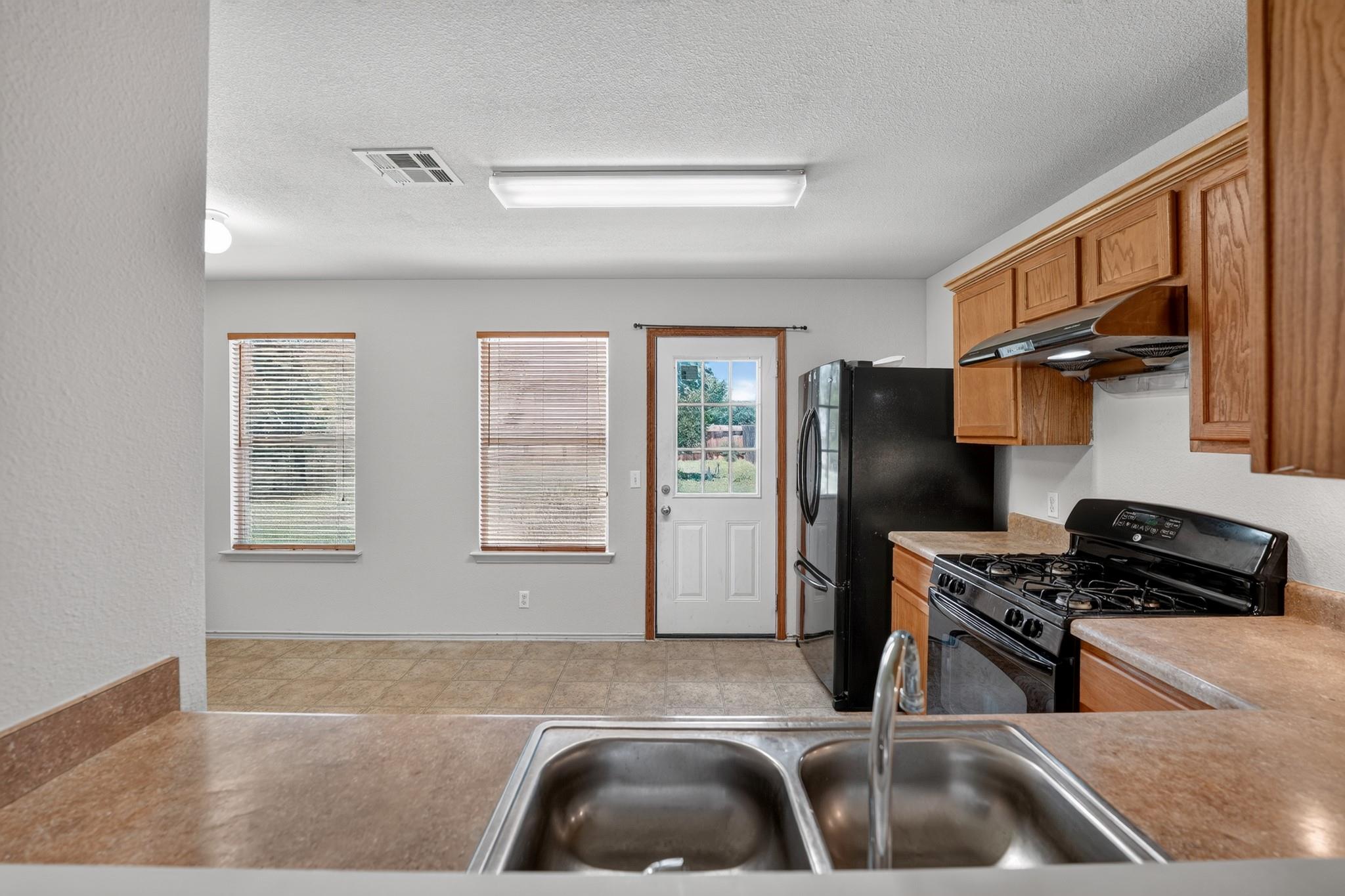 2412 Kale Dr Property Photo 13