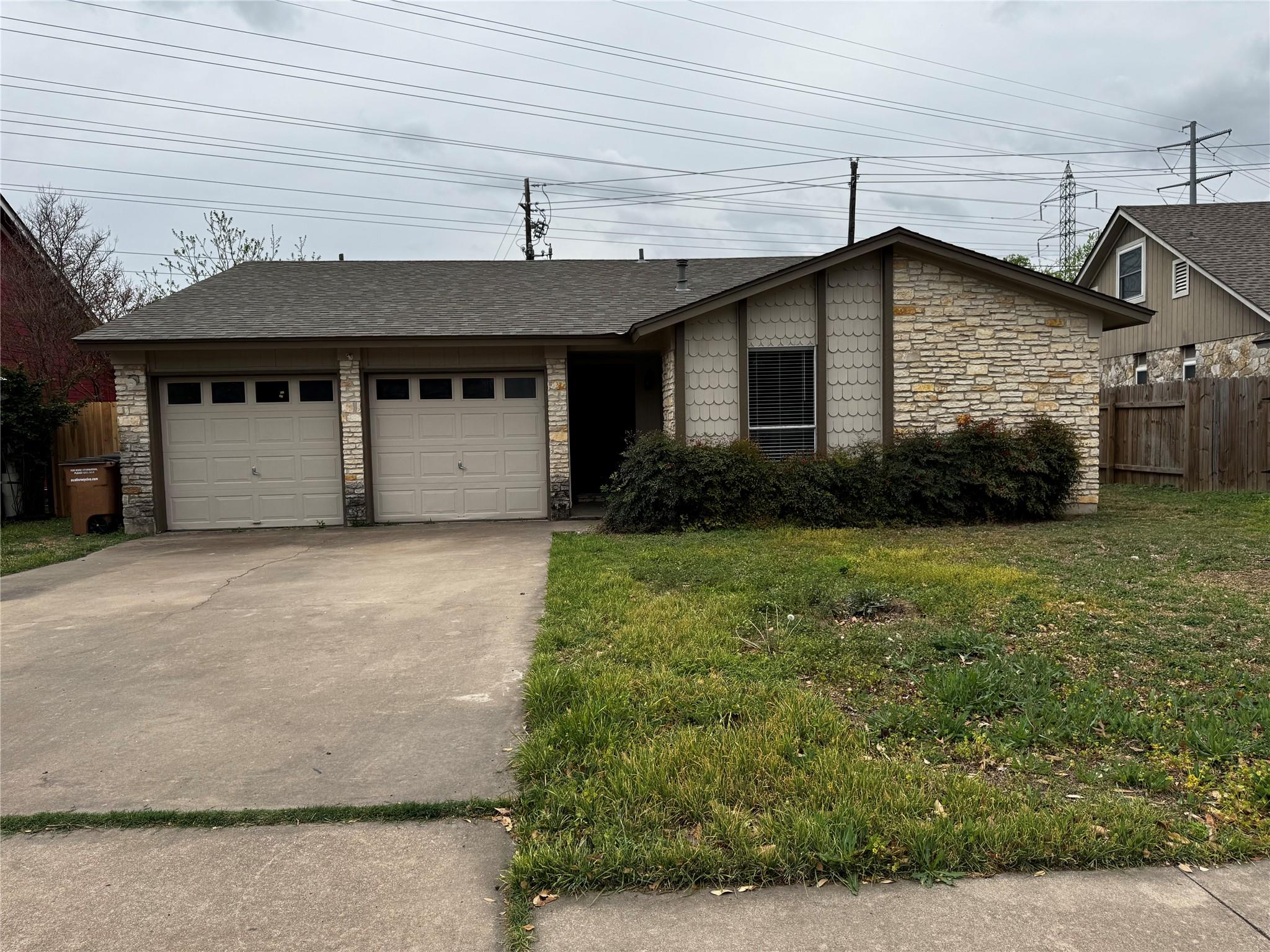 12813 Rampart St Property Photo