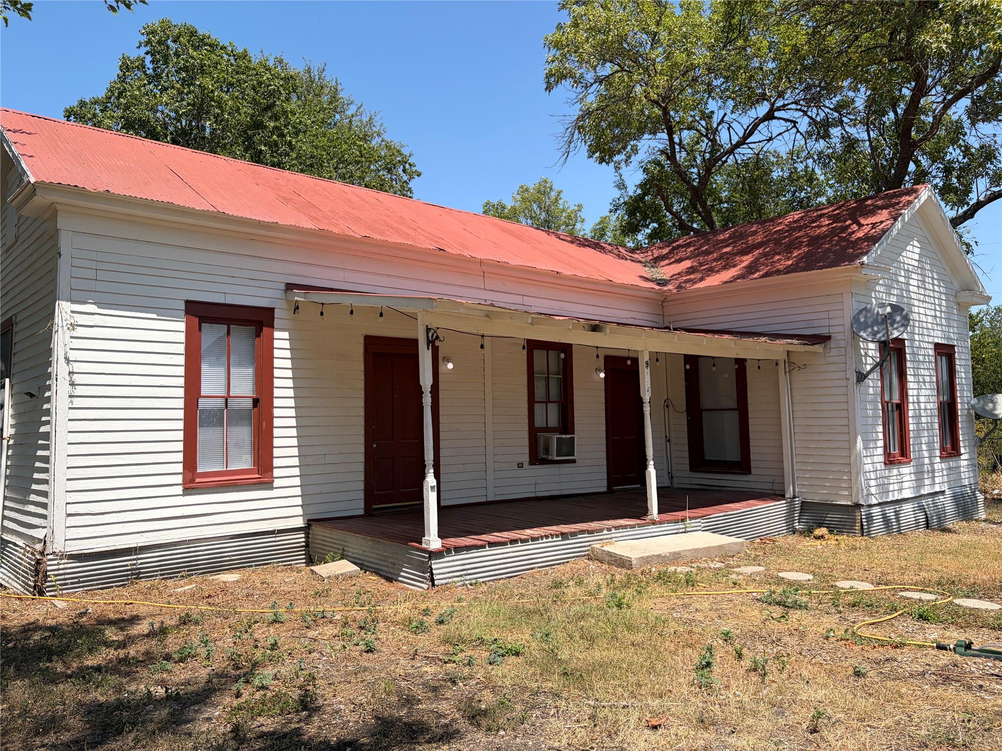 910 Bunton Ln #e Property Photo 1