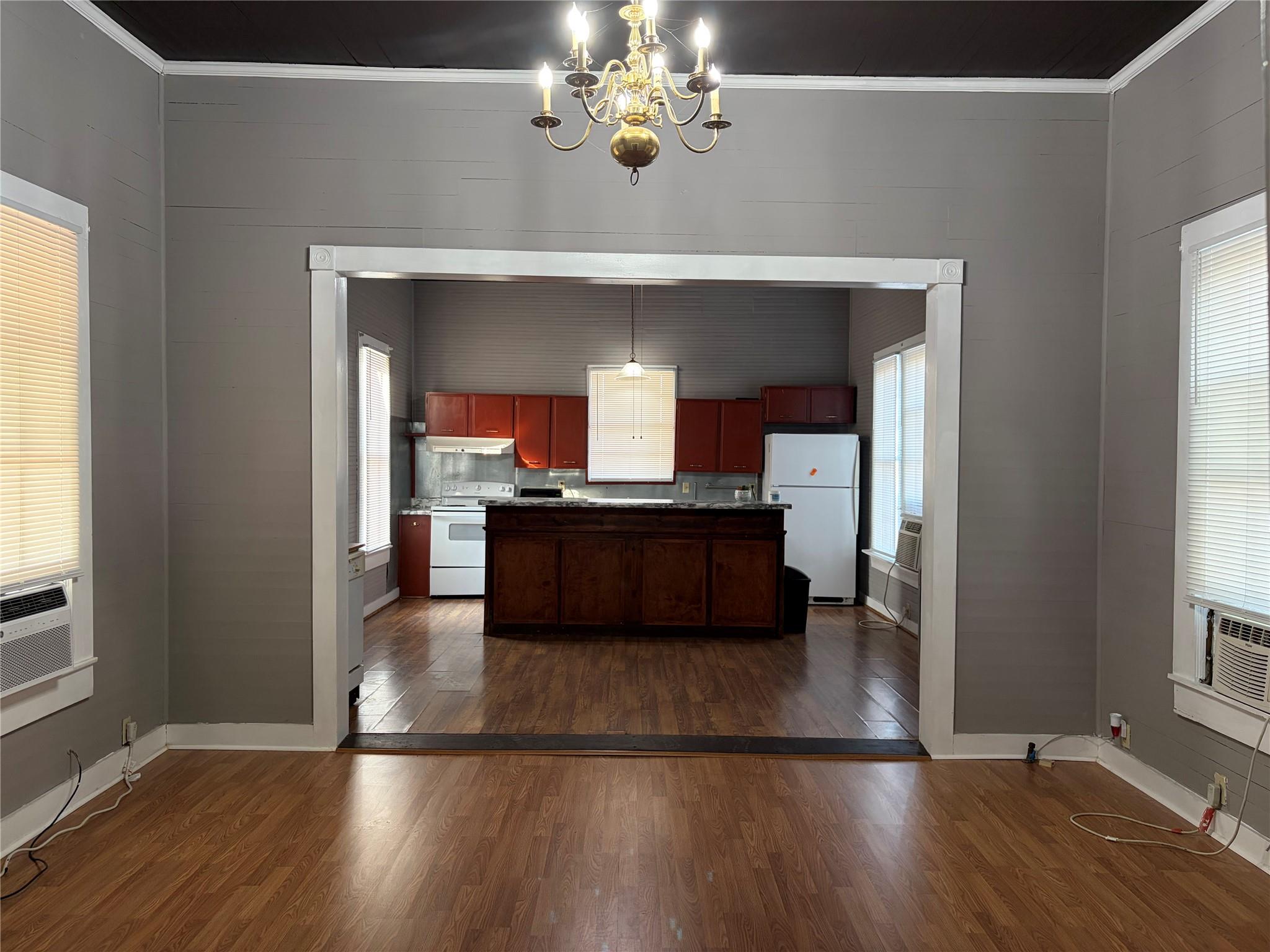 910 Bunton Ln #e Property Photo 5