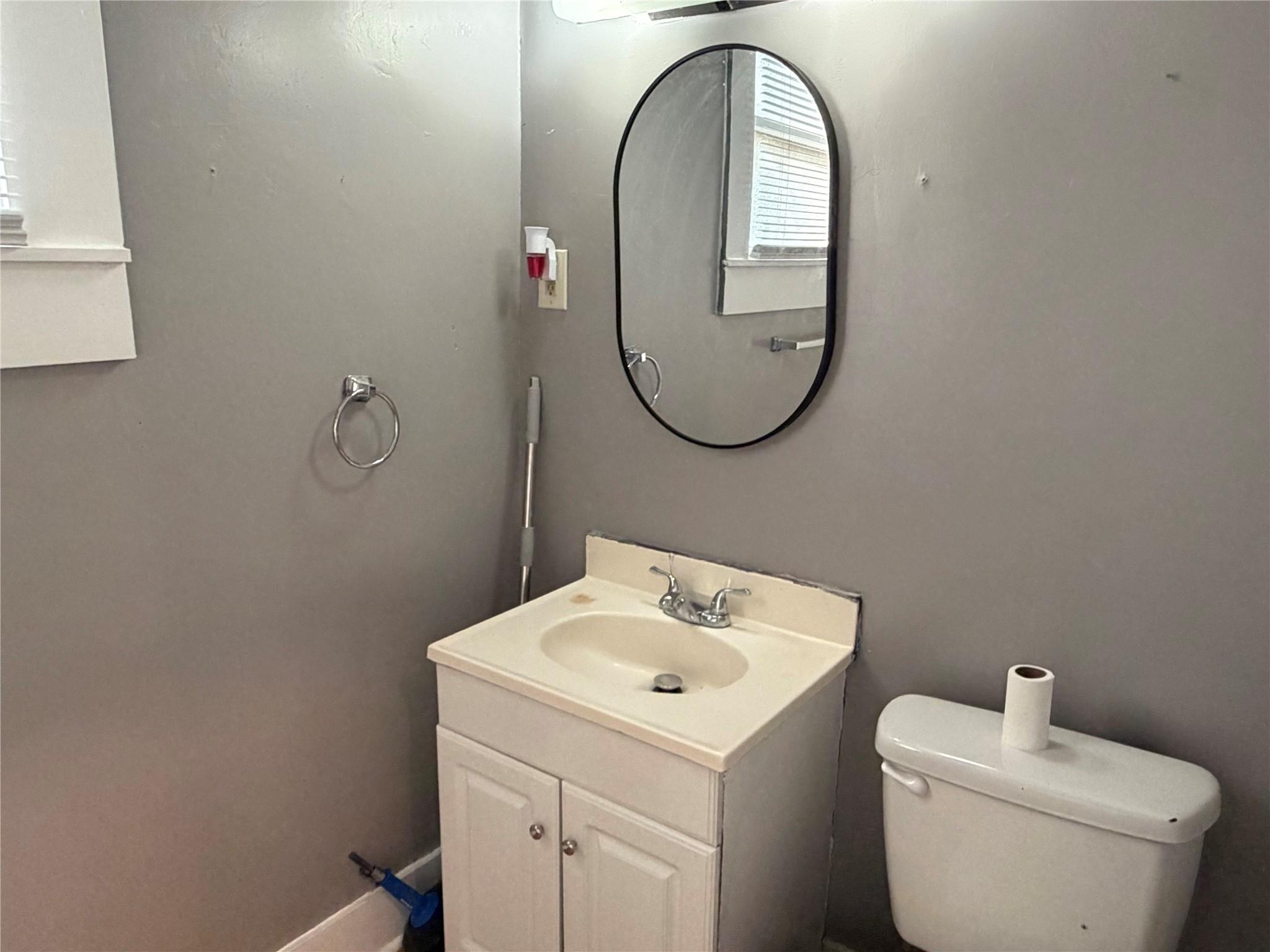 910 Bunton Ln #e Property Photo 20