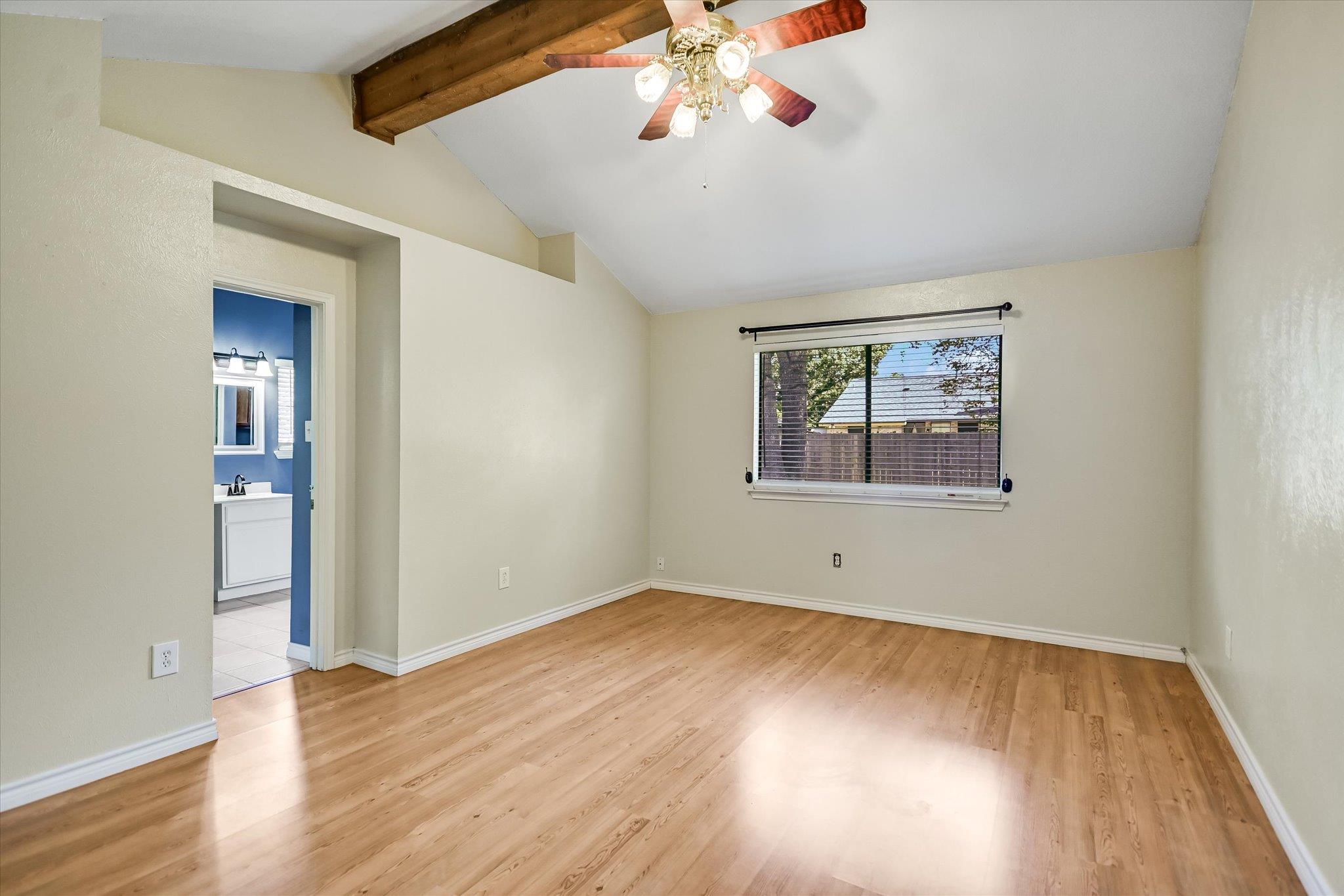 1602 E Messick Loop Property Photo 12