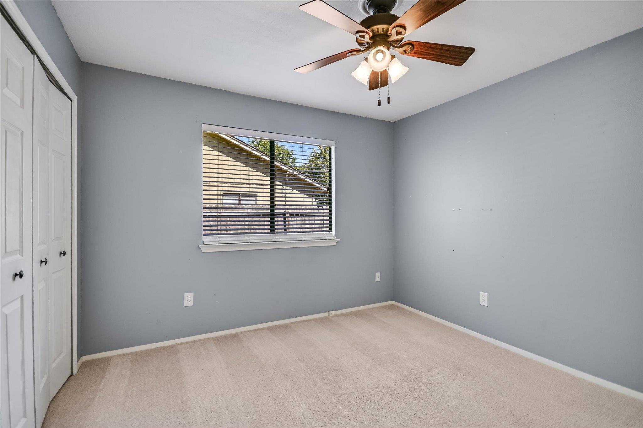 1602 E Messick Loop Property Photo 16