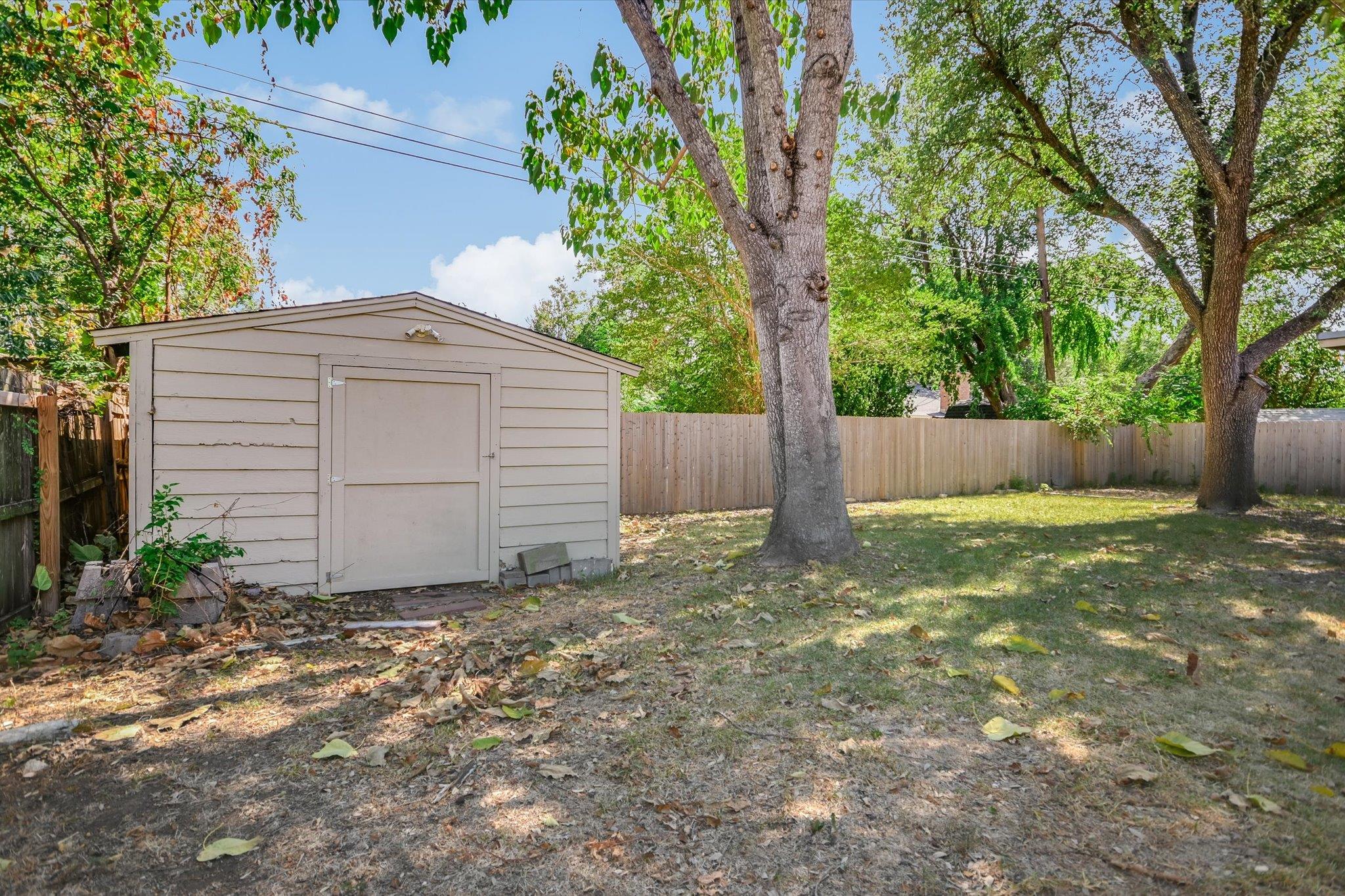 1602 E Messick Loop Property Photo 20