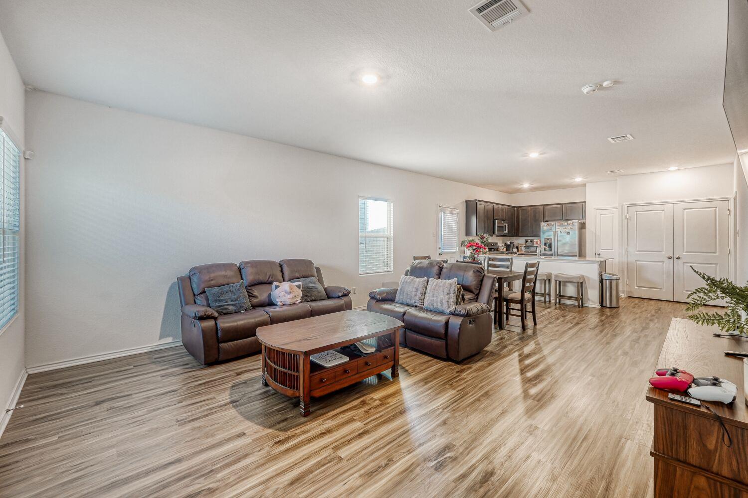 308 Geode Gln Property Photo 6