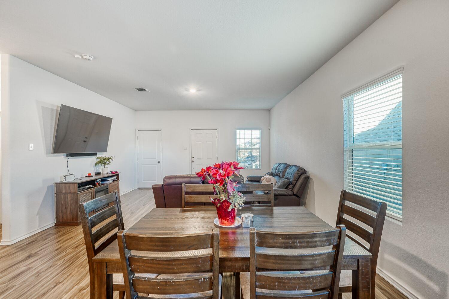 308 Geode Gln Property Photo 9