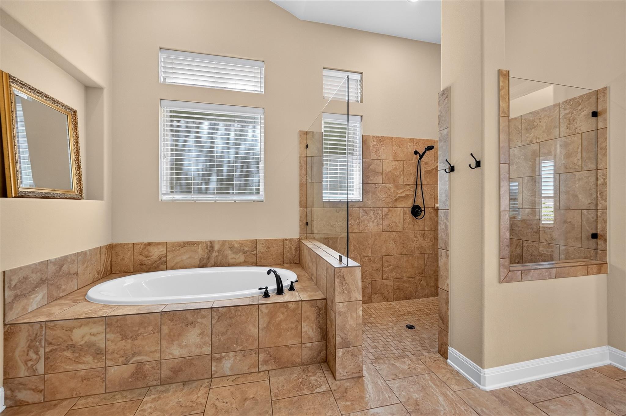 203 Martinique Pass Property Photo 20