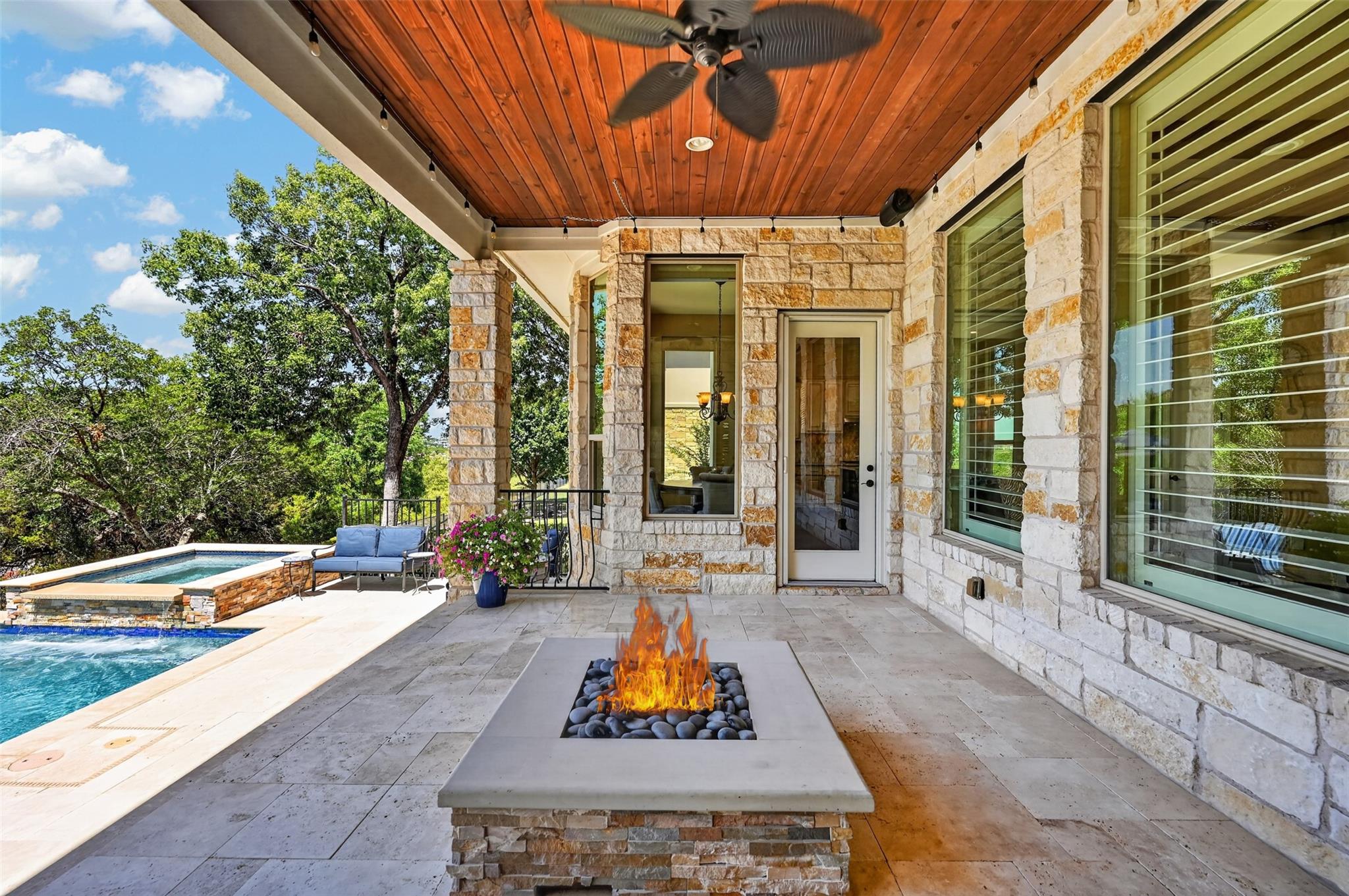 203 Martinique Pass Property Photo 34