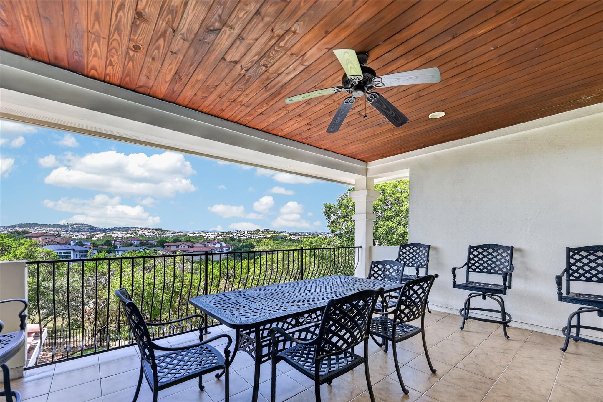 203 Martinique Pass Property Photo 37