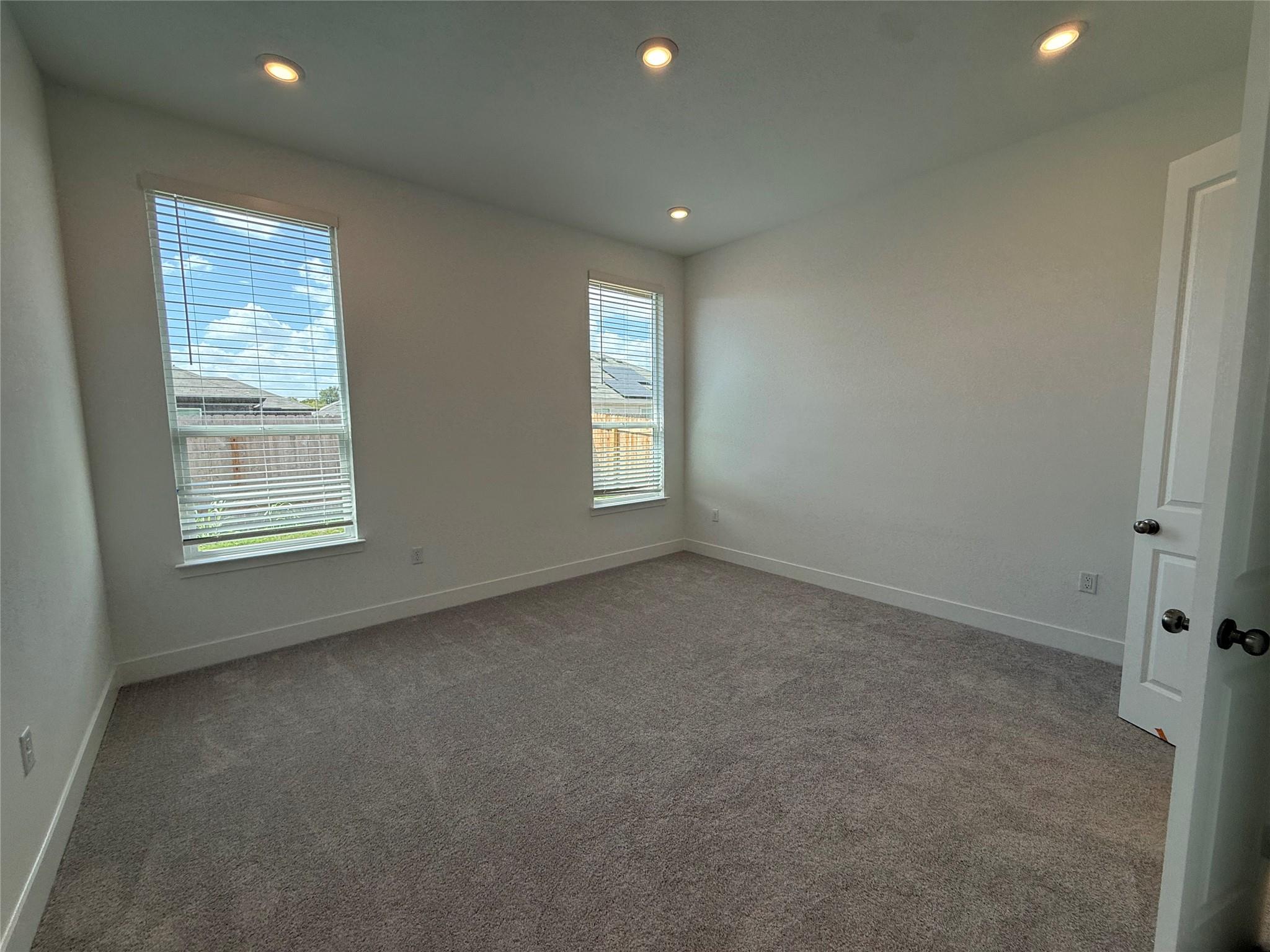 507 Corniche Cir Property Photo 5